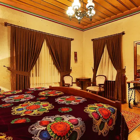 Cappadocia Cave Adult Only ギョレメ